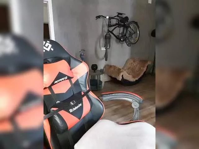 a-squirter on BongaCams