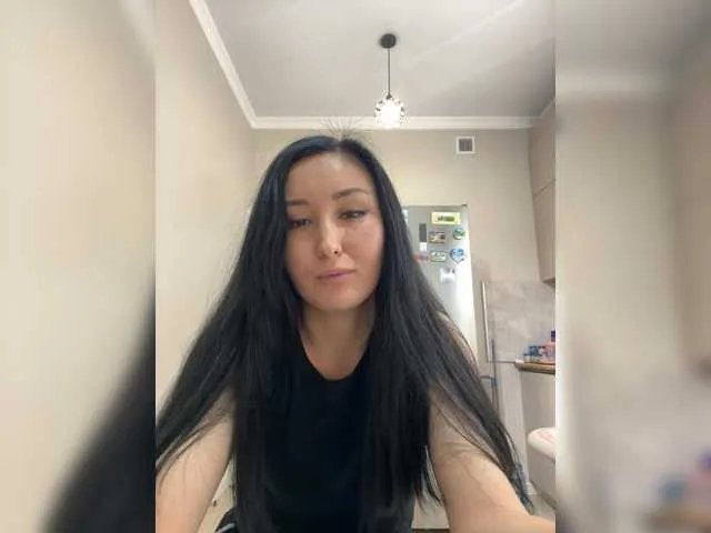 aika-light from BongaCams