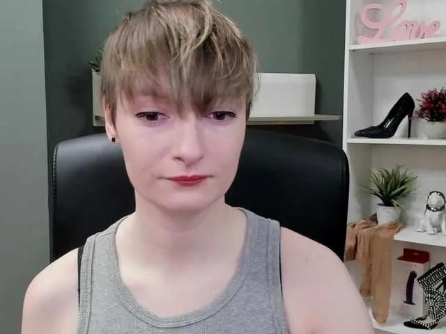 Watch slutty camwhore BlairPlay BlairPlay from BongaCams