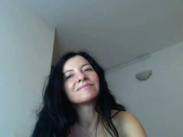 blueyesbaby from BongaCams