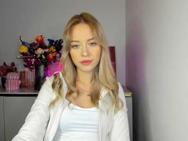 Try naked camslut CindyGlam CindyGlam from BongaCams