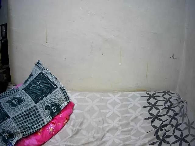 creamy-squirter from BongaCams