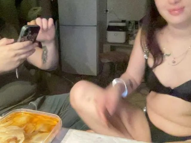 duoshameless from BongaCams