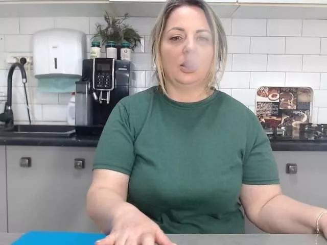 EllaSwan