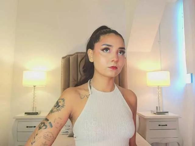 Emma-Torres1