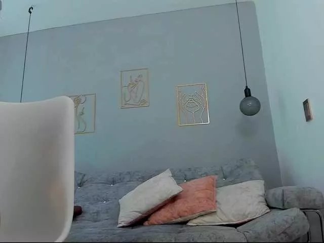 Offline KylaMorrison on BongaCams