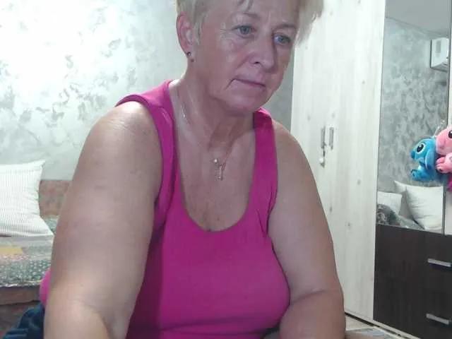 Discover sweet model LovePinkLilli LovePinkLilli from BongaCams