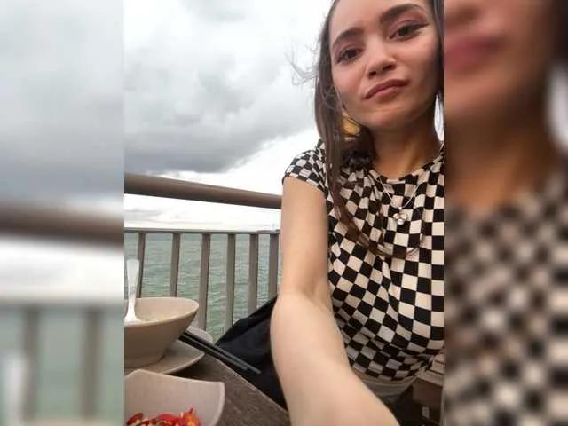 MoanaQliphoth from BongaCams