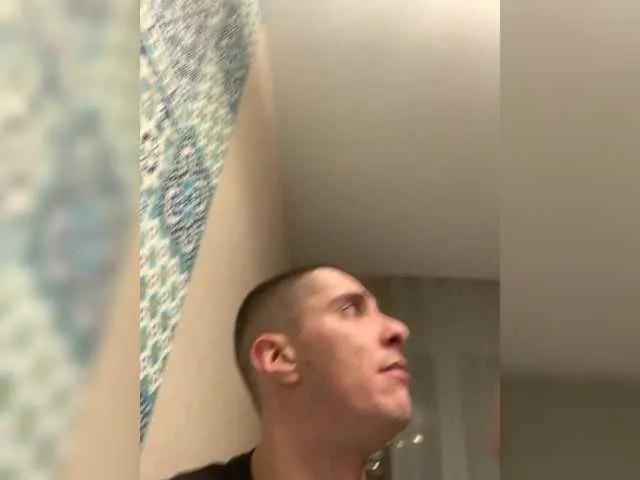 queen-king from BongaCams