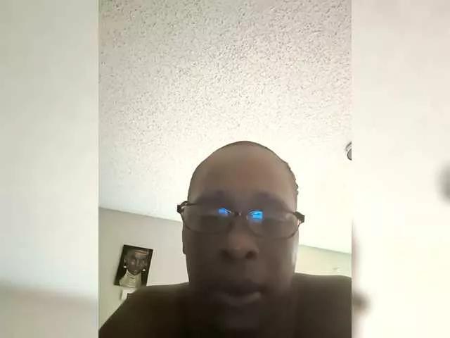 QueenAnitaDix from BongaCams