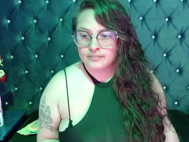 Explore 30 years old SaraThonson from BongaCams SaraThonson from BongaCams