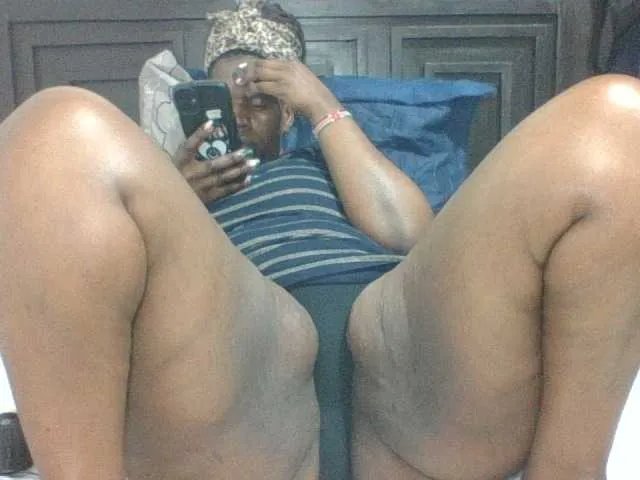 Sexyblacktits — Freechat on BongaCams