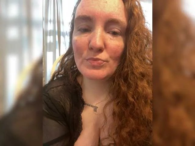 Sexyred3141-1 from BongaCams