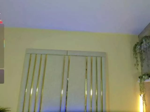 taniamilan on BongaCams