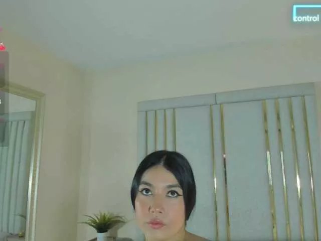 taniamilan on BongaCams