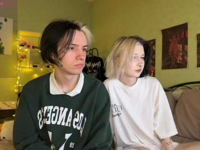 VeryRareTwins from BongaCams
