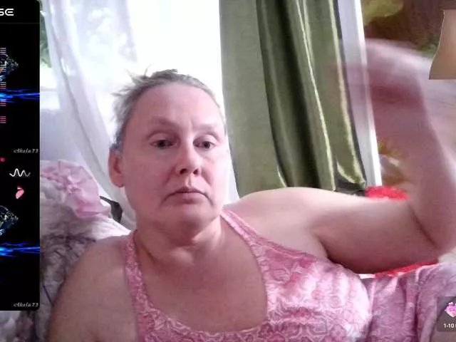 Offline Yoursex2022 on BongaCams