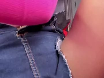 alahia_betancur on Chaturbate