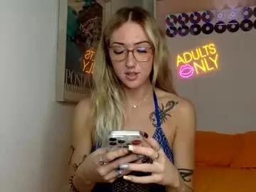 Try 23 years old anisummers from Chaturbate anisummers from Chaturbate