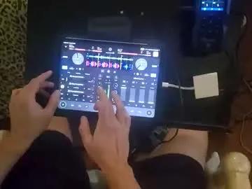 Explore naked model Bentpilot bentpilot from Chaturbate