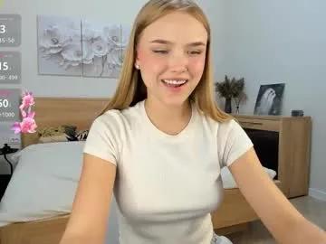 flooora_0 from Chaturbate