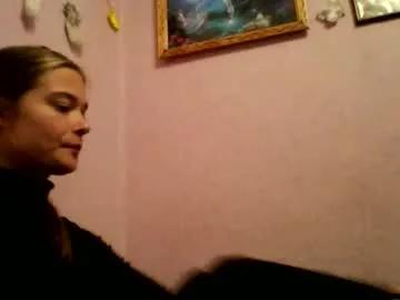 Watch slutty model Happyemily18 happyemily18 from Chaturbate