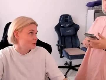 Discover Hottyblonds, they want to masturbate for you hottyblonds from Chaturbate