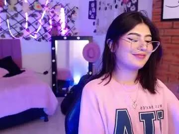Explore slutty escort Isa_bunny18 isa_bunny18 from Chaturbate