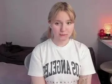 itsri — Hi, I'm #new here. Hope for your support. Goal: Show my flexible leg omygodiness   #young #teen #18 #shy [25 tokens remaining]