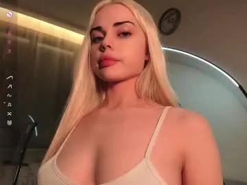 kaya_davis from Chaturbate