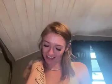 kayyybae12 from Chaturbate