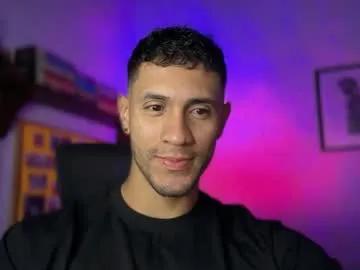 Cute larry_jones from Chaturbate larry_jones from Chaturbate