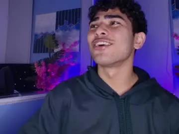 Explore 18 years old lucascarterr from Chaturbate lucascarterr from Chaturbate