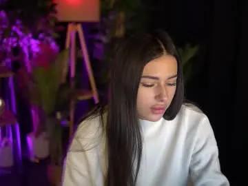 luxeavelyn from Chaturbate