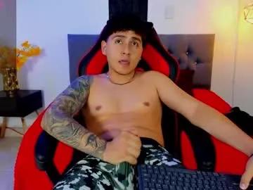 nicolas_james_sc from Chaturbate