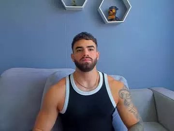 paulphoenix_ on Chaturbate
