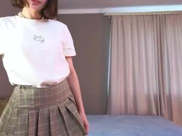 Discover Queenelia, she wants to masturbate for you queenelia from Chaturbate