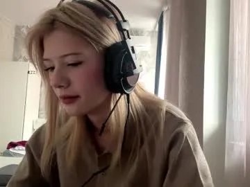 rochellehouis from Chaturbate