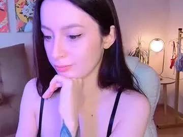 sensuallucy233 from Chaturbate