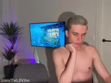 twl8vibe from Chaturbate