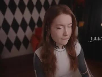 Try sexy performer Ynnenbrynn ynnenbrynn from Chaturbate