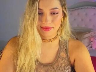lady_moonroe on Flirt4Free
