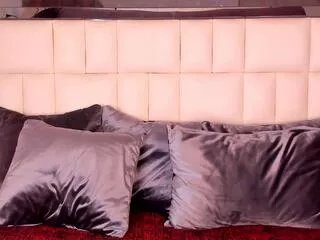 lady_moonroe on Flirt4Free