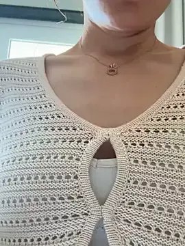 alana15 on StripChat