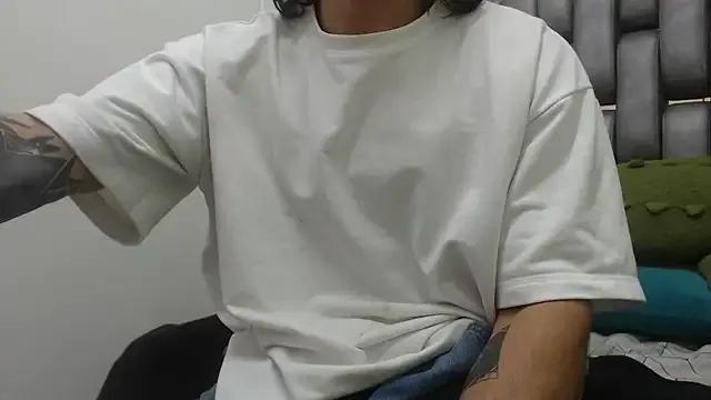 AlbertBernal69 from StripChat