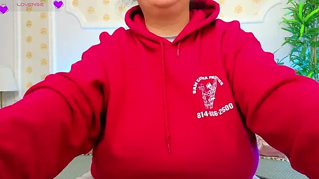 Alesha_XO on StripChat