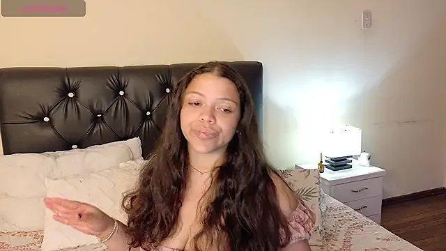 Amanda_sweet on StripChat