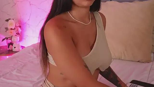 AnitaKariri from StripChat
