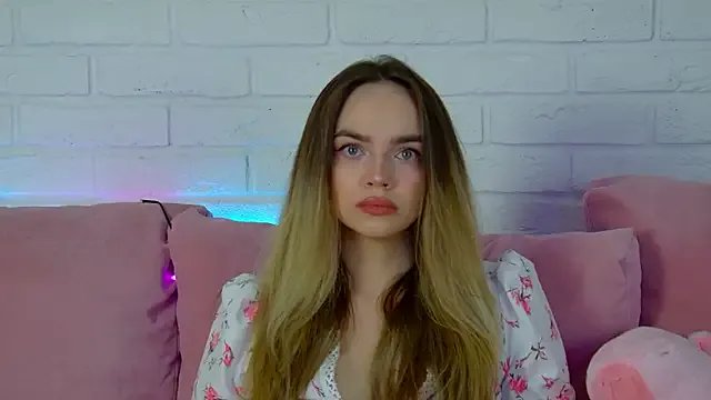 AnitaVenture on StripChat