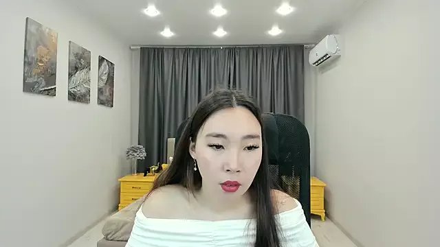 AnnaReyla on StripChat